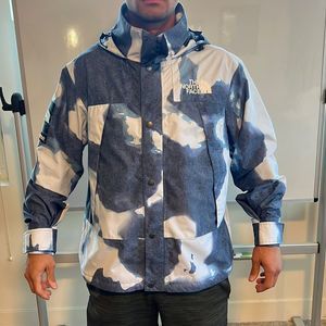 North Face x Supreme Collaboration Bleached Denim Print Mountain Jacket